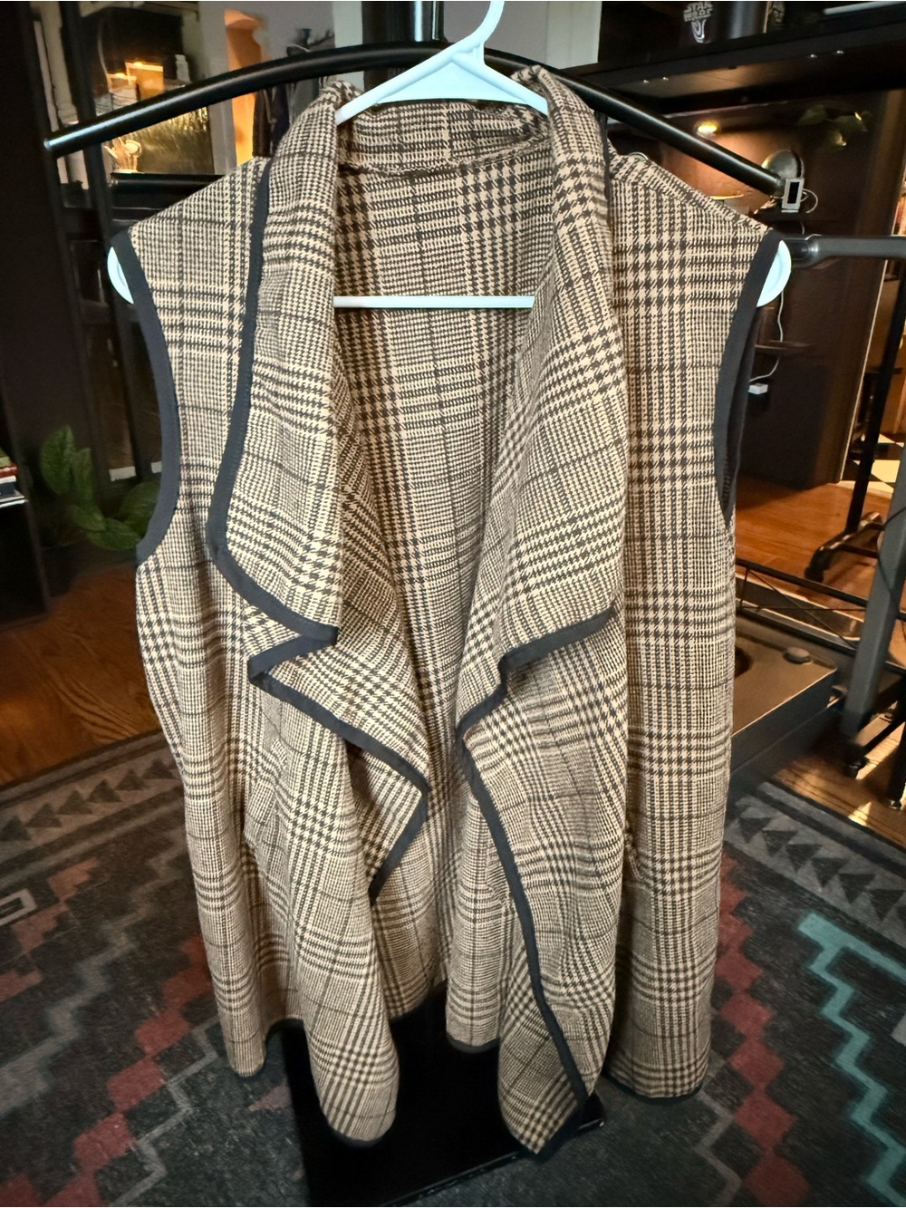 Classic Plaid Open-Front Vest - Tan/Black